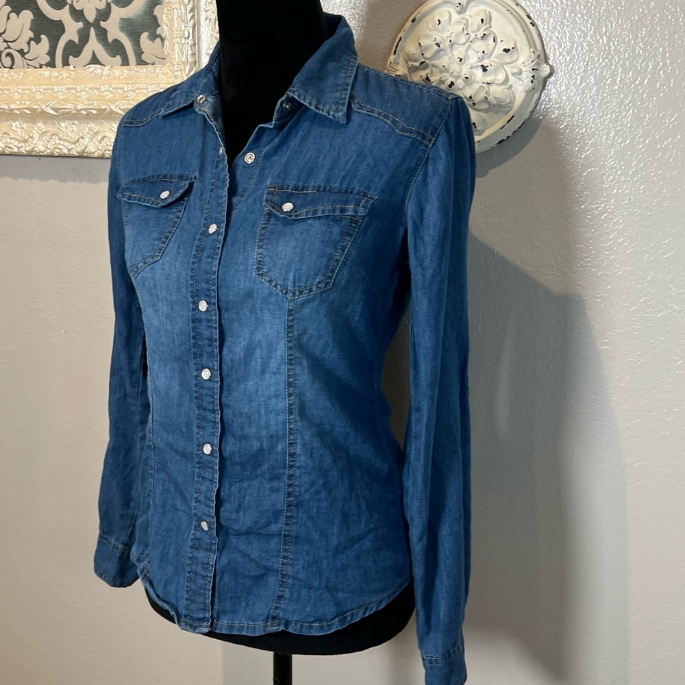 New Look Women's Denim Button-Down Shirt in Blue - Picture 4 of 10